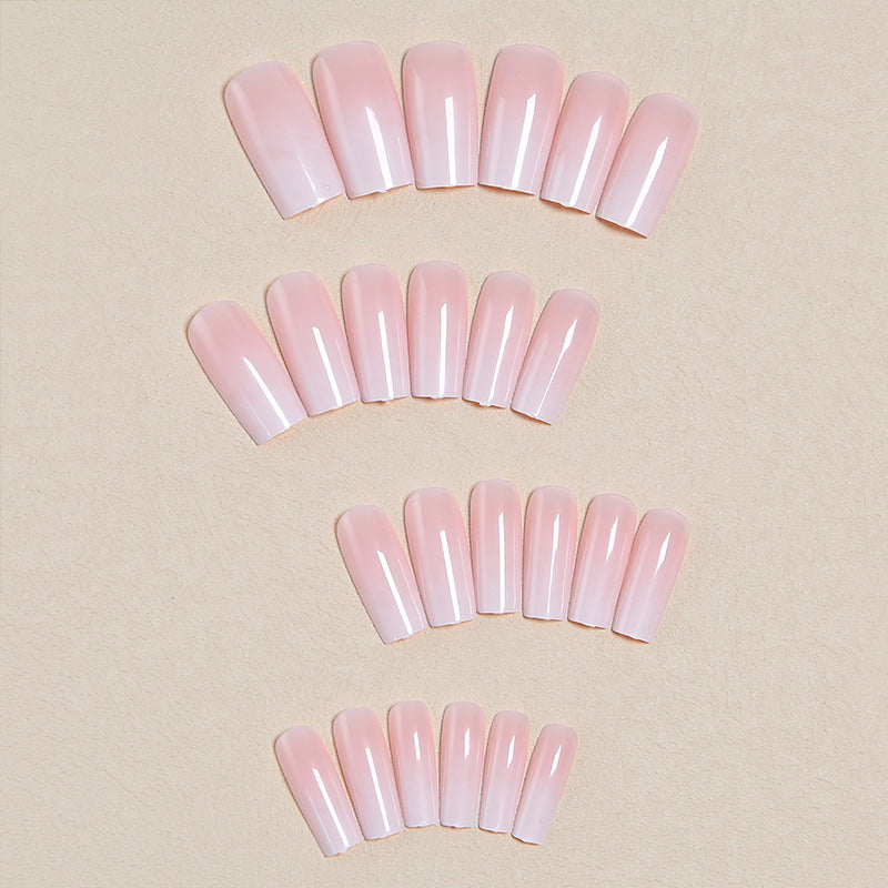Elegante Verlängerungsnägel mit Ombre-Effekt Brehn