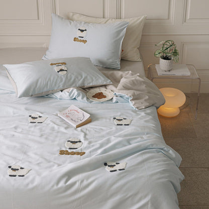Besticktes tufted Baumwoll-Bettbezug-Set mit dekorativen Kissenbezügen