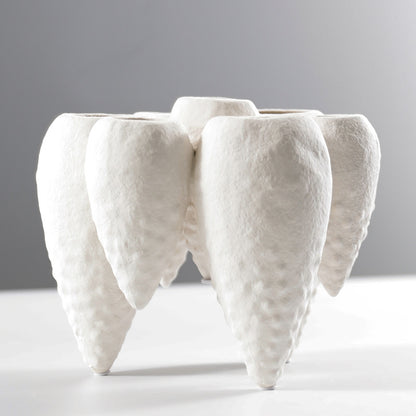 Skulpturale dekorative Blumenvase