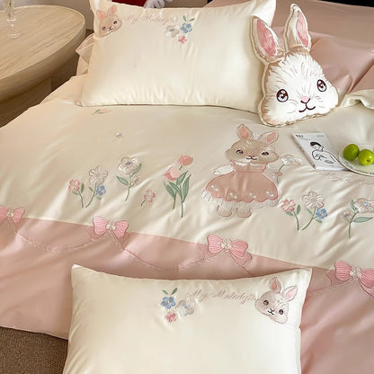 Verspieltes Kaninchen gestickte Bettwäsche-Set mit Wendeseite aus Satin und plüschigem Akzent