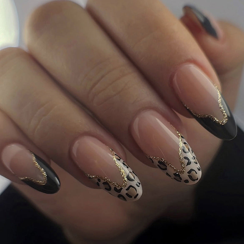 Kunstnagelset mit glamourösem Leoparden-Design Brehn
