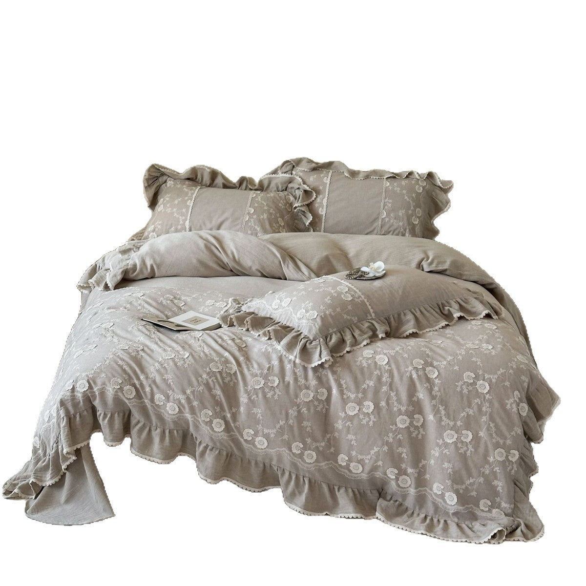 Leinen-Bettwäsche-Set mit floraler Stickerei, Volant und Bettrock
