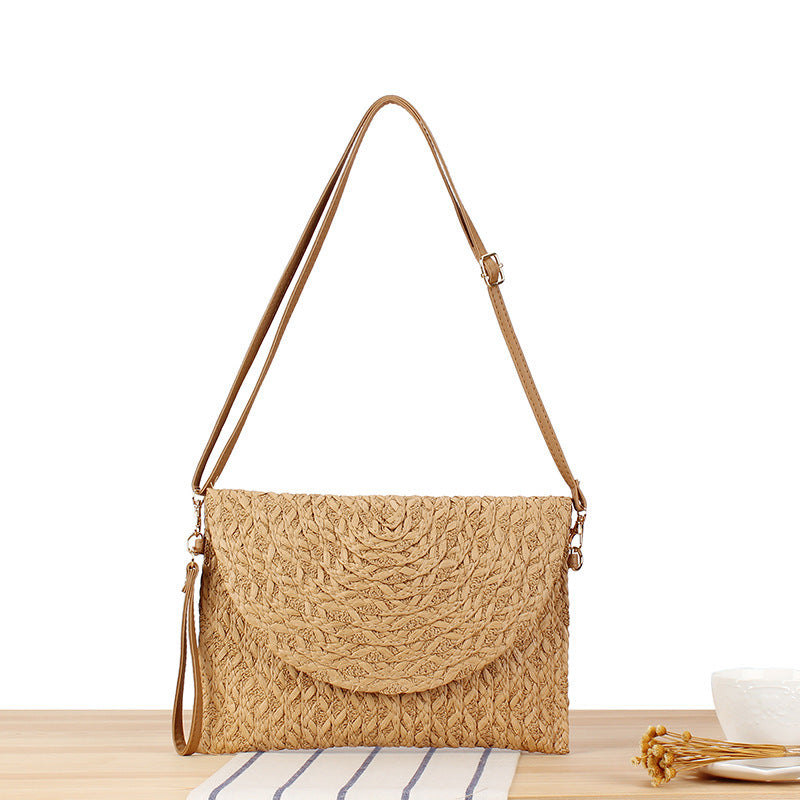 Handtasche Im Eleganten Geflochtenen Design Brehn