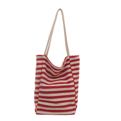 Lässige gestreifte Strandtasche