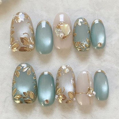 Romantisches Kuss-inspiriertes Press-On Nagelkunstset