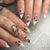 Künstlerische Press-On Nagelkollektion mit einzigartigen Musterdesigns Brehn