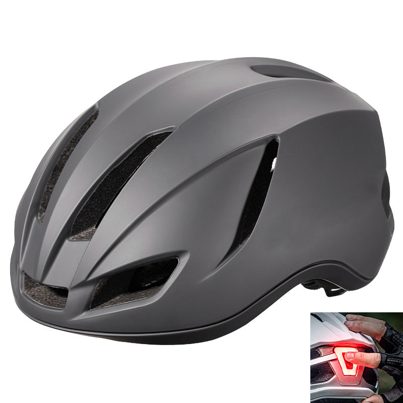 Rennradhelm mit Integrierter Sicherheitsleuchte Brehn