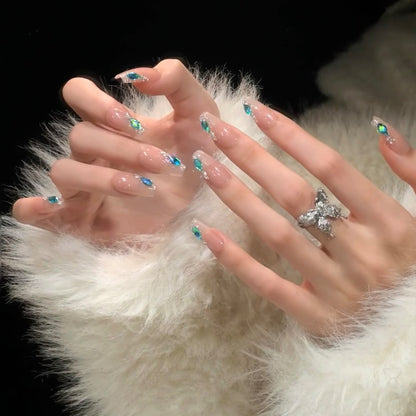 Premium Dekorative Nagelkunst Tipps mit Edelsteinakzenten Brehn