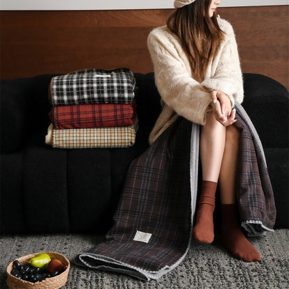 Wendbare Kuscheldecke aus kariertem Flanell mit weichem Fleece-Futter