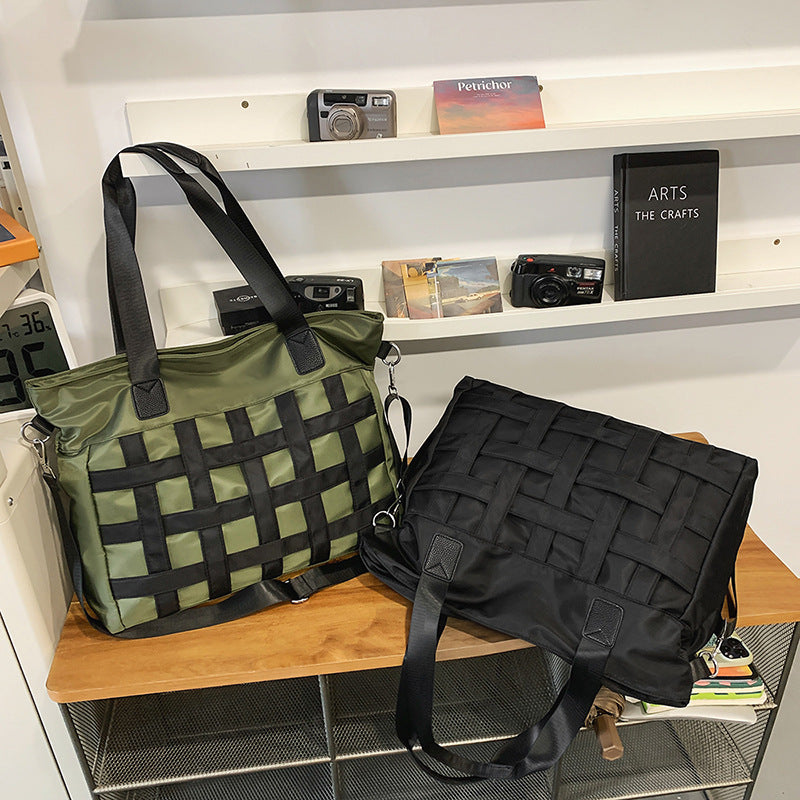 Multifunktionale Reisetasche Mit Gewebter Oberfläche Brehn