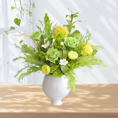 Künstliches Blumenarrangement