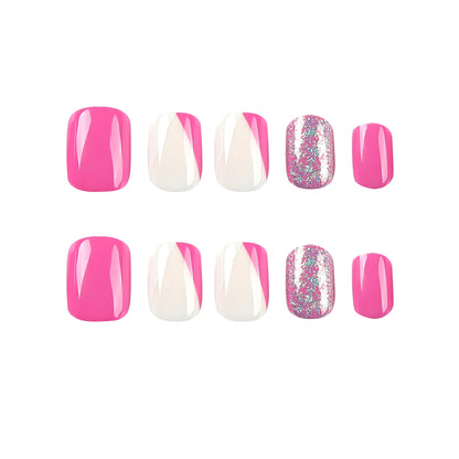 Kunstvolle Nagelkunst mit Glitzerakzenten und Ombre-Design Brehn