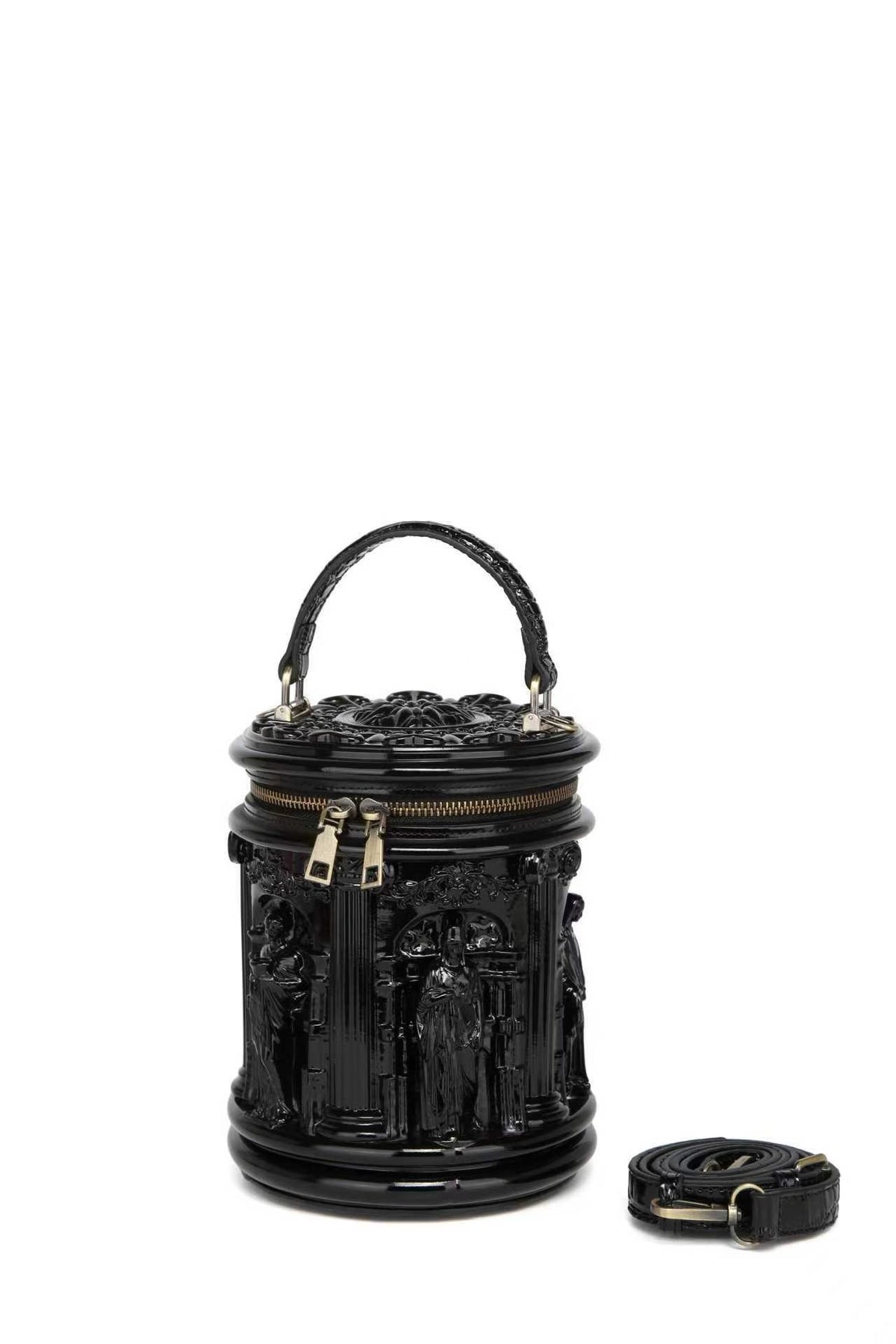 Skulpturaler Henkel-Eimer-Tasche