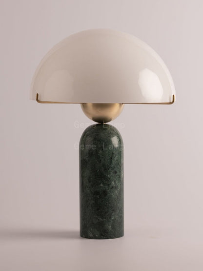 Zeitgenössische Tischlampe mit Kuppelschirm