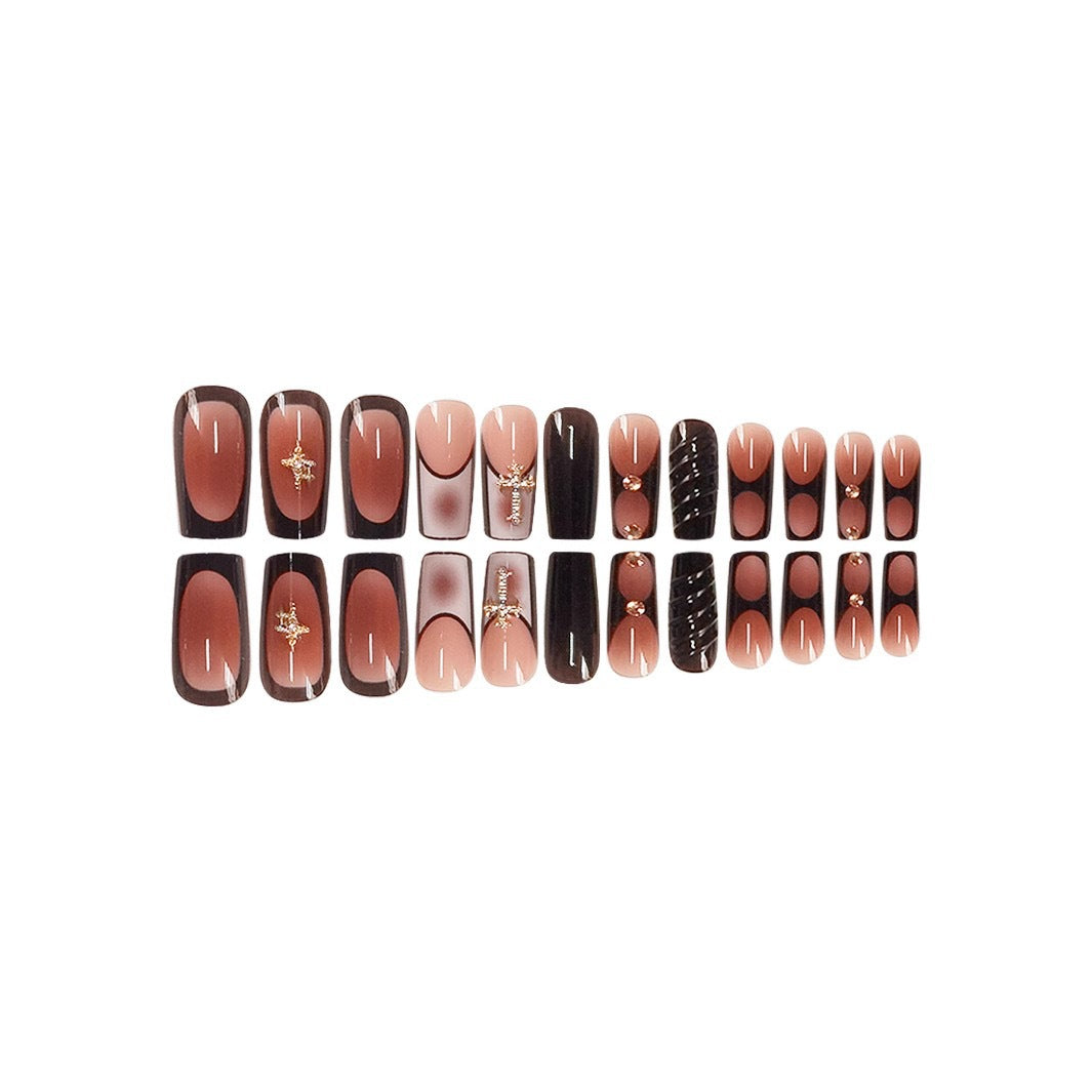 Elegantes 3D-Nailart-Design Brehn