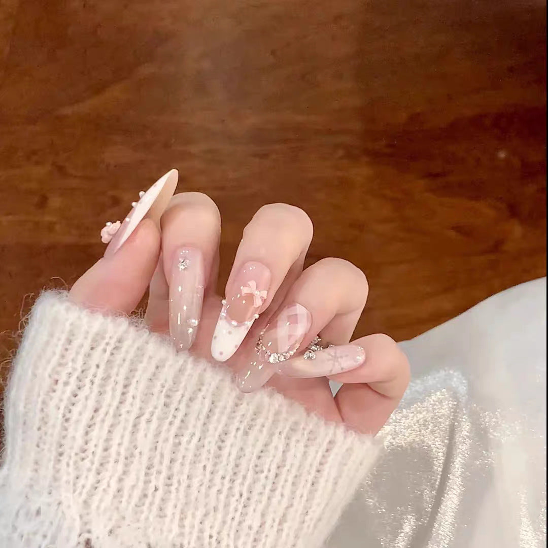 Premium Künstlerischer Druck-Nagelset mit Glitzernden Floral Akzenten Brehn