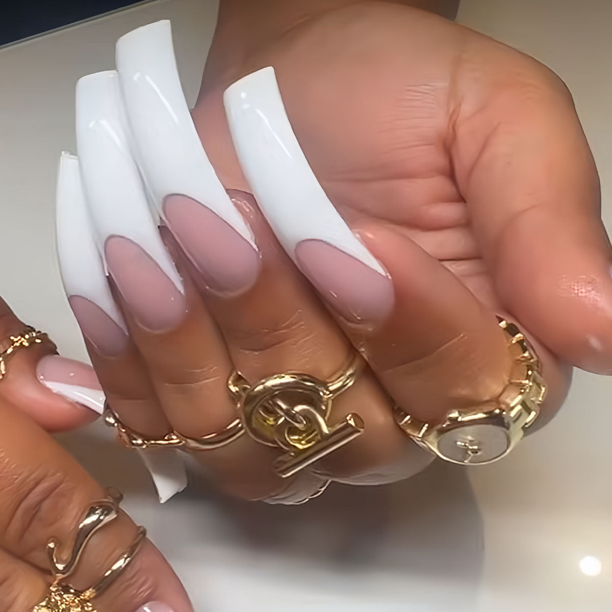 Premium French Tip Nagelerweiterungen Brehn