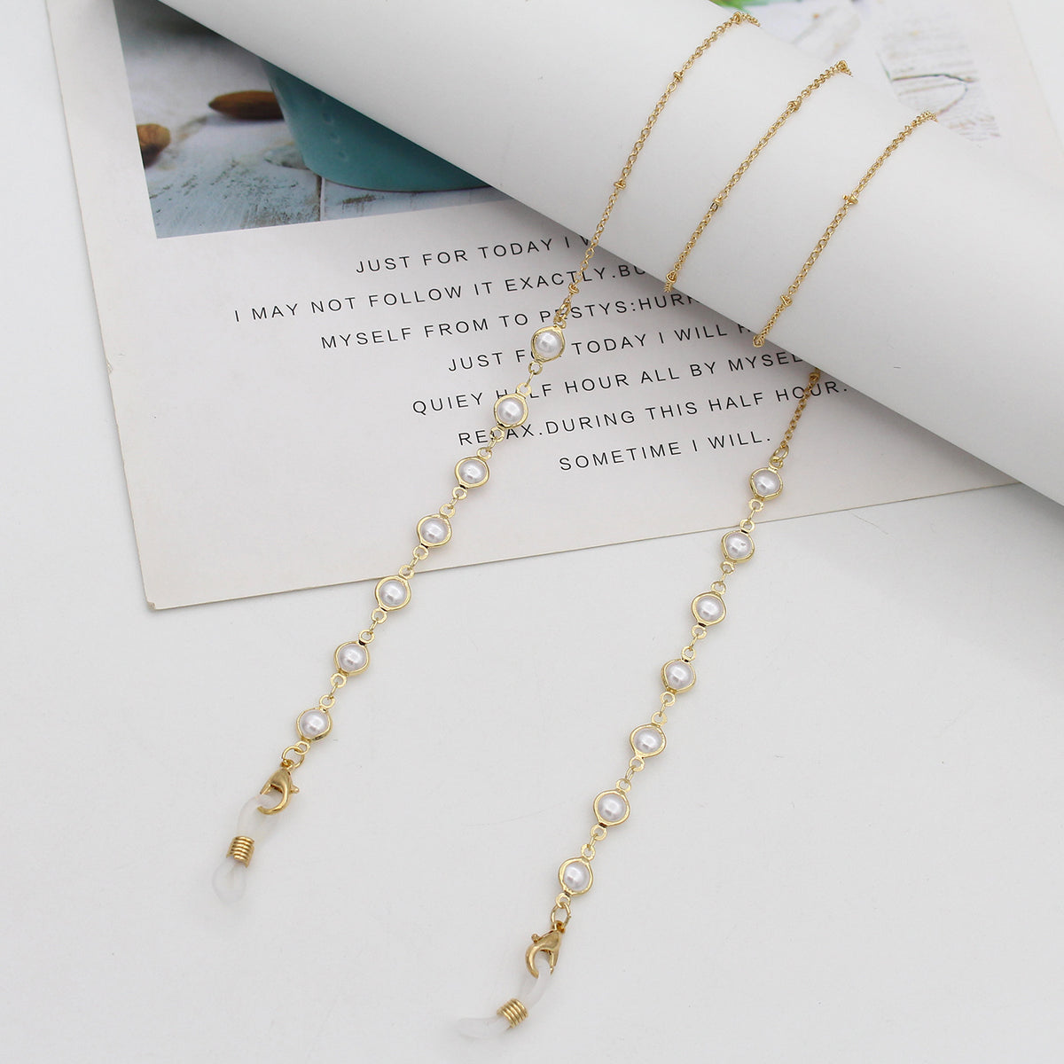 Eleganter Perlenkette Brillenhalter Brehn