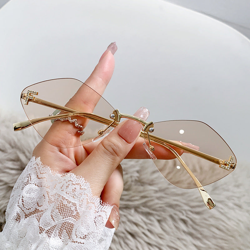 Damen Cat-Eye Design Sonnenbrille mit eleganten Akzenten Brehn