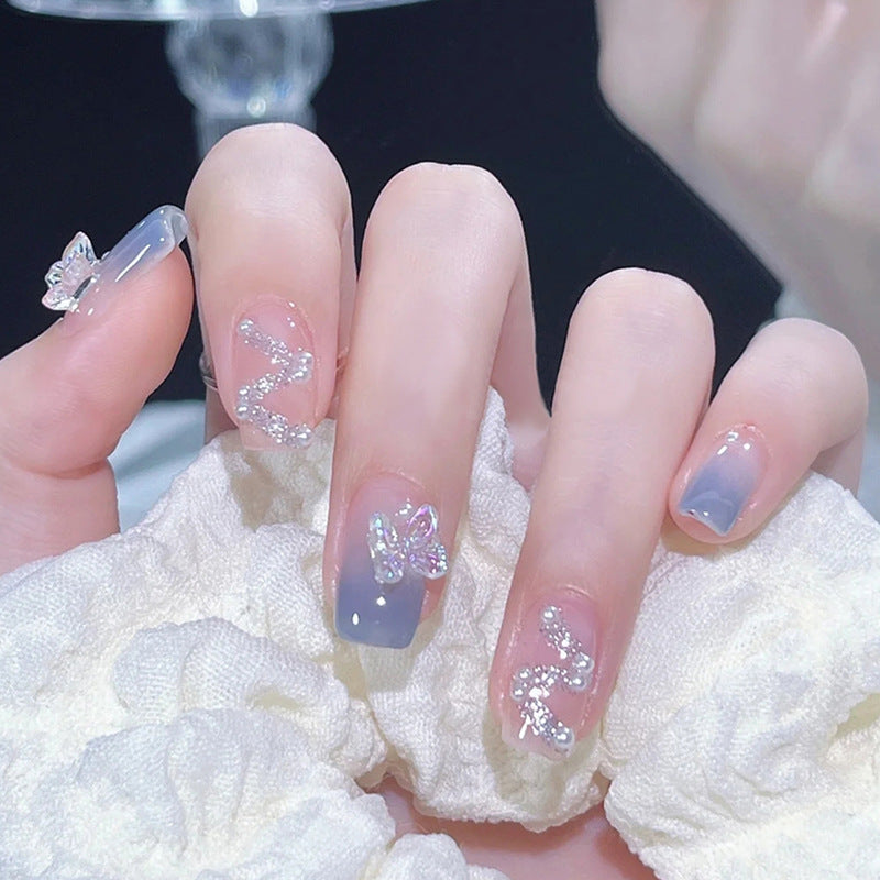 Press-On Nail Design Set mit künstlerischen holografischen Elementen Brehn