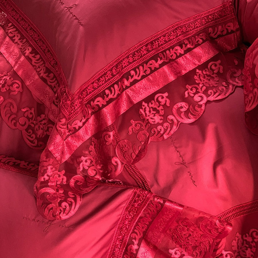 Luxuriöse Rüschen-Bettgarnitur aus Baumwollsatin mit feiner Jacquardstruktur und verdeckter Verschluss