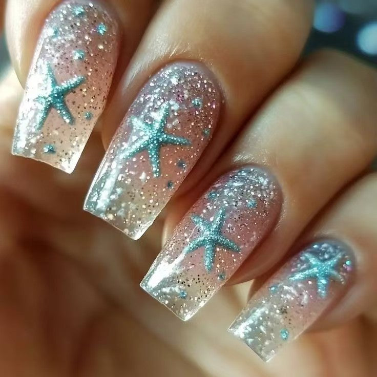 Glitzernde Kunstnägel mit Maritimem Sternmotiv Brehn
