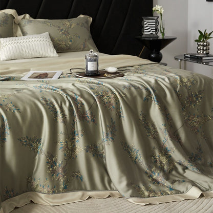 Luxuriöse Satin-Bettüberwurf-Garnitur mit floraler Jacquard-Stickerei Brehn