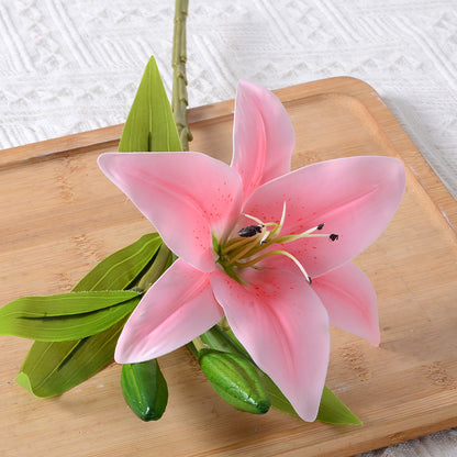 Realistischer künstlicher Lilienstamm
