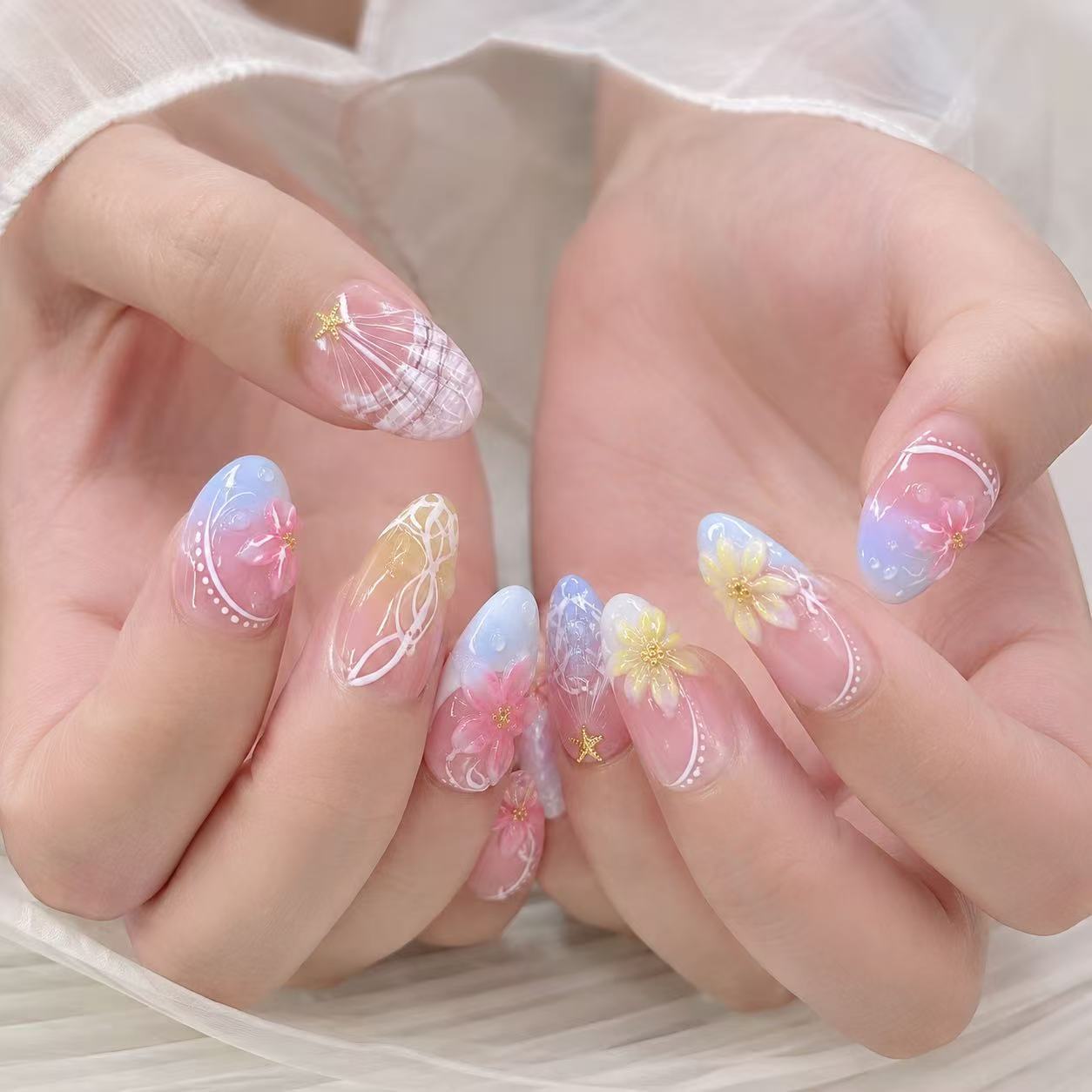 Künstlerische Blumen Nagelkunst Tipps Brehn