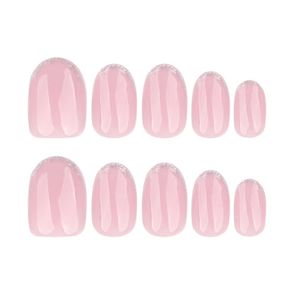Kunstnagelset mit elegantem French-Tipp und Glitzer-Akzenten Brehn