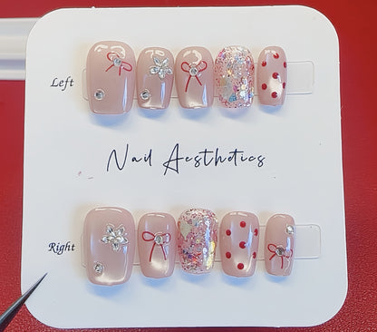 Dekorative Press-On Nagelkunst Brehn