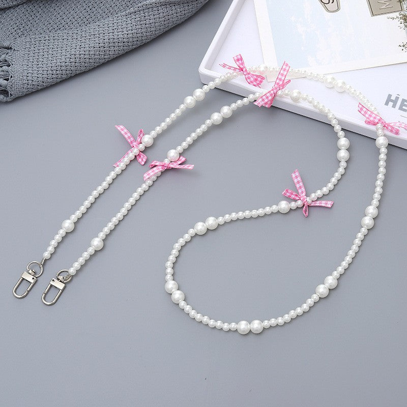 Elegante Halskette aus Mischmaterial Brehn