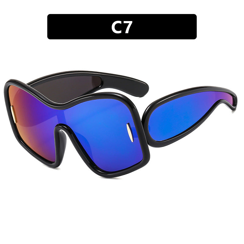 Damen futuristische Sonnenbrille mit extrabreitem Design und schützendem UV-Filter Brehn