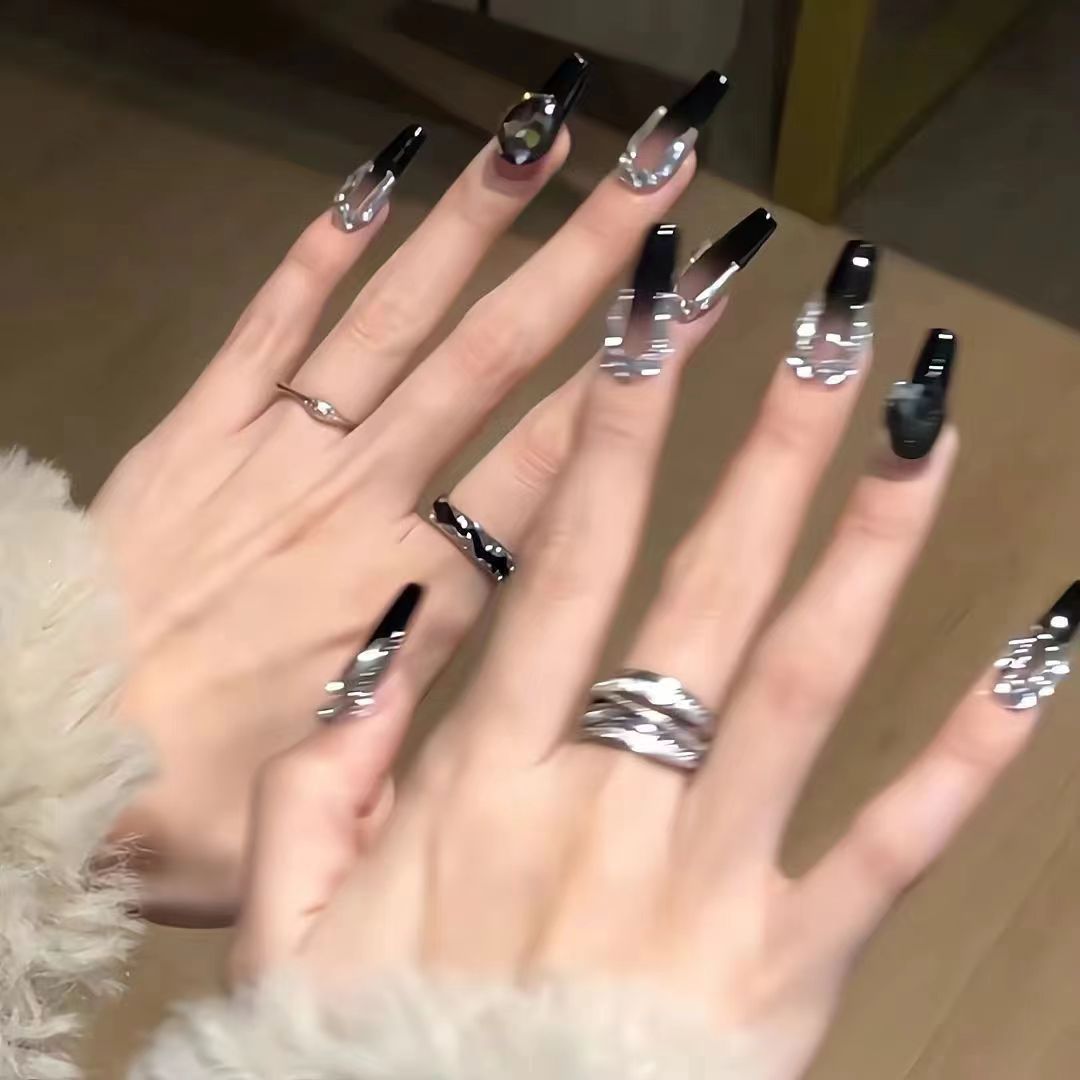 Premium Glitzernde Press-On Nagelerweiterungen Brehn