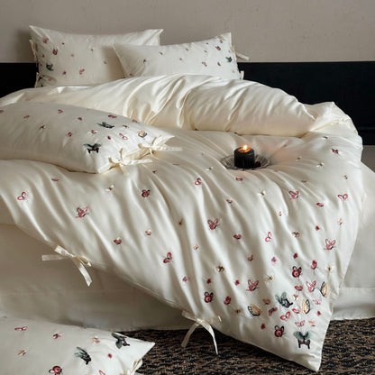 Besticktes Schmetterling Baumwollsatin Bettbezug Set mit gebundenen Kissenbezügen