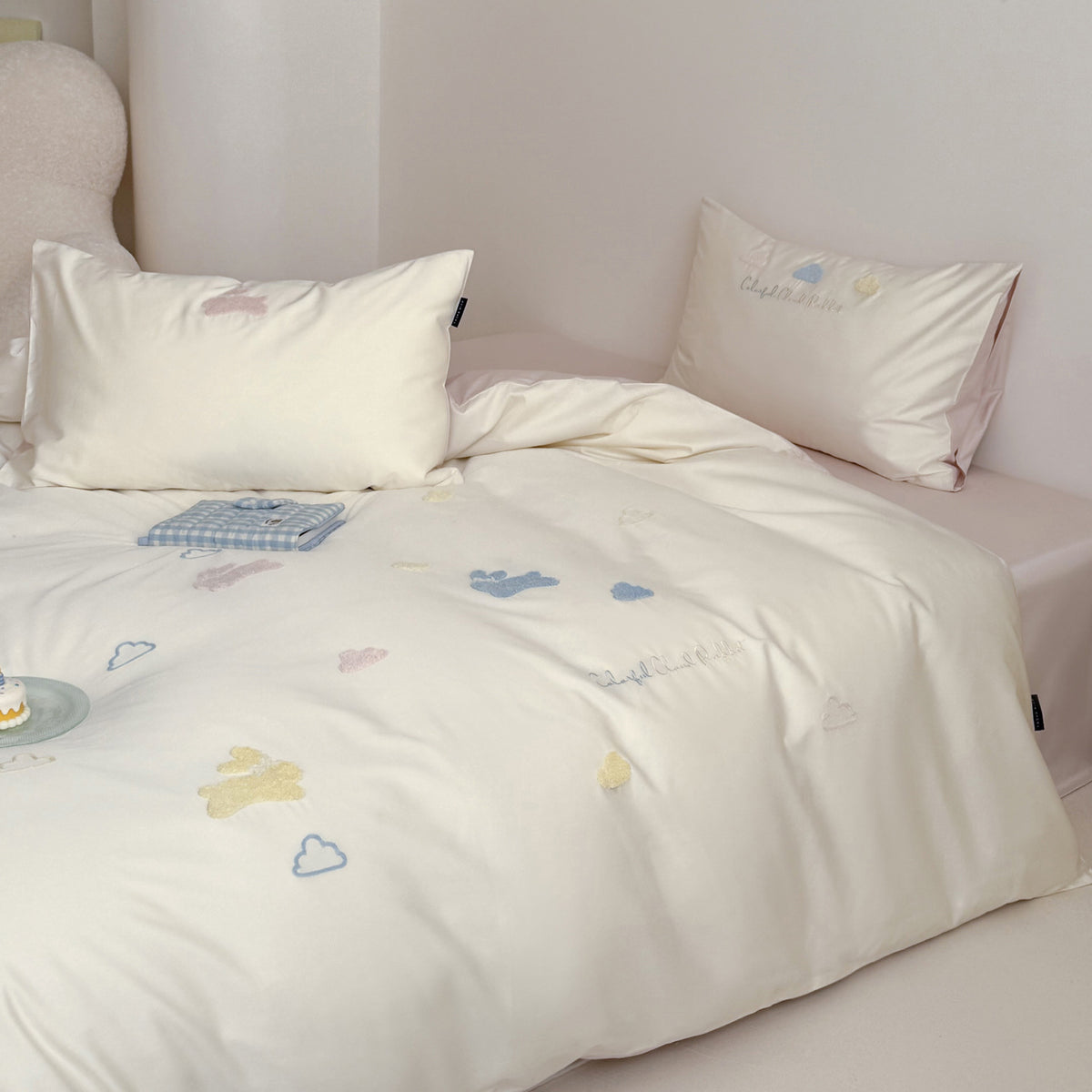 Bestickte Cloud Baumwollsatin Bettbezug Set