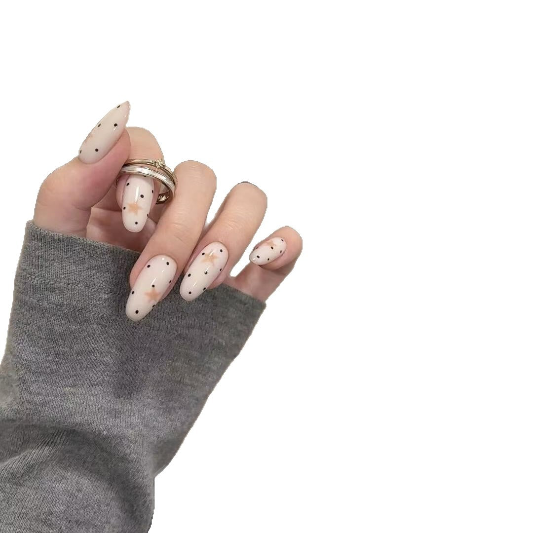 Künstlerisches Press-On Nageldesign