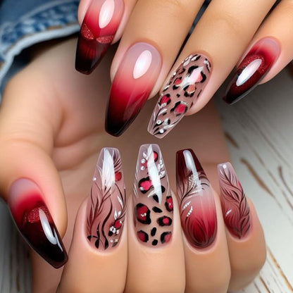 Künstlerische Lange Stiletto Nagelkunst Erweiterungen Brehn