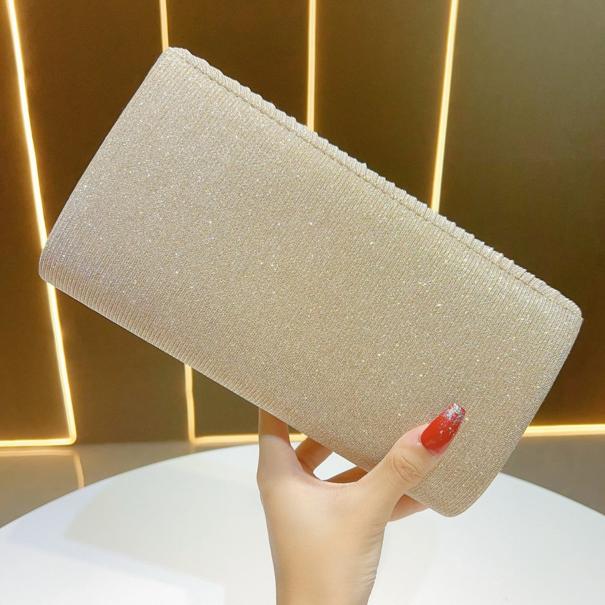 Elegante Falt-Clutch