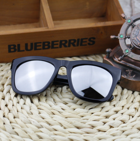 Damen Sportliche Sonnenbrille mit polarisierenden Gläsern Brehn