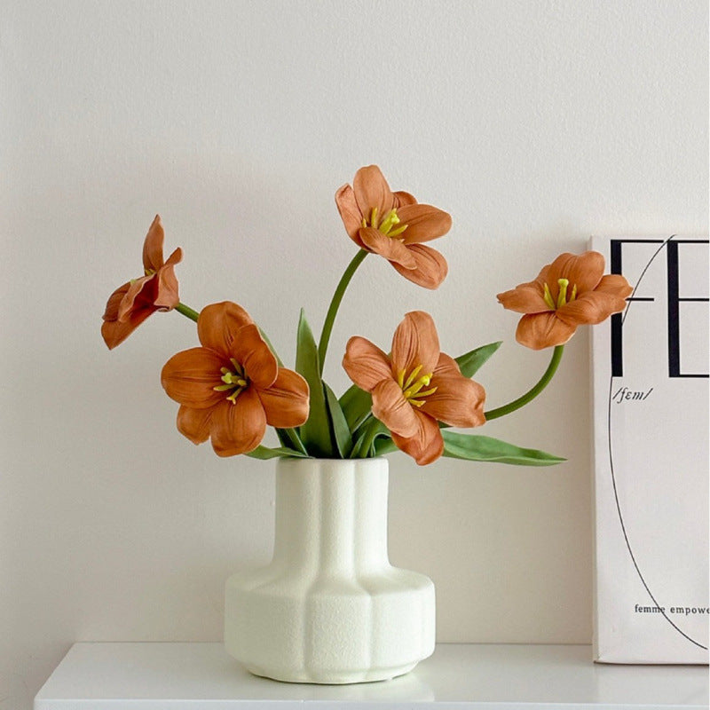 Lebensechter Gelber Blumenstrauß
