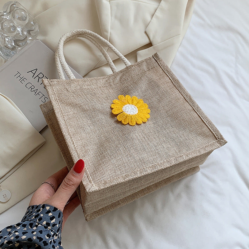 Dekorativer floraler Akzent Handtasche