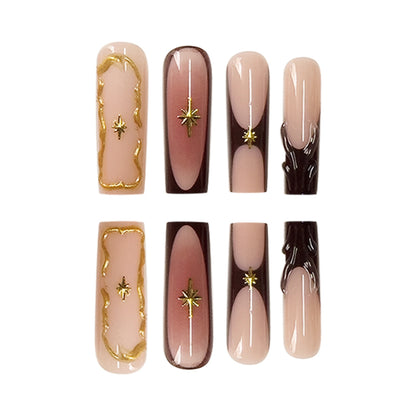 Luxuriöse Statement-Stiletto-Press-On-Nägel mit goldenen Akzenten Brehn