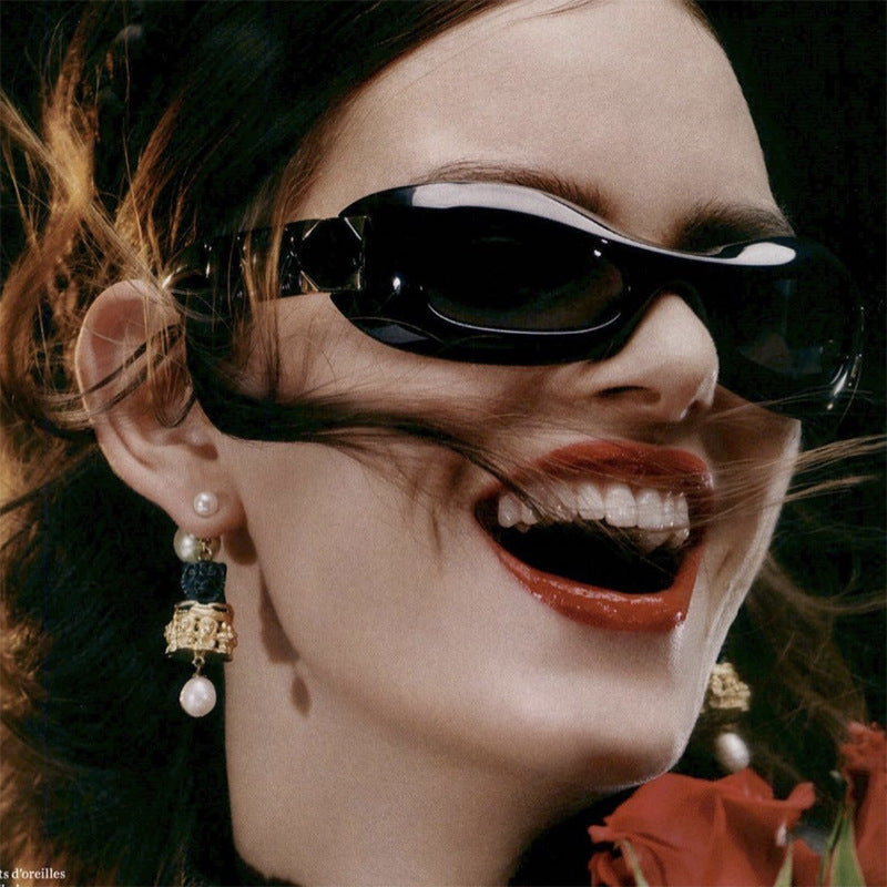Damen Retro-inspirierte Sonnenbrille mit stylischem Rahmen und UV-Schutz Brehn