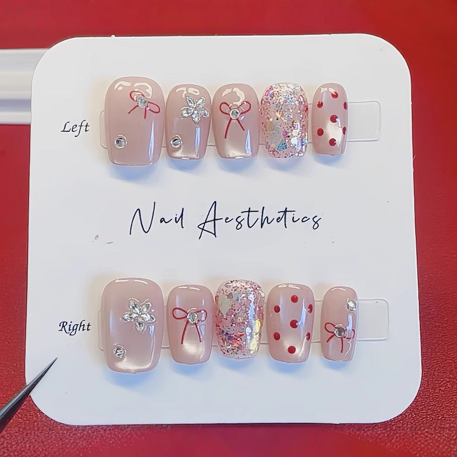 Dekorative Press-On Nagelkunst Brehn