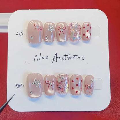 Dekorative Press-On Nagelkunst Brehn