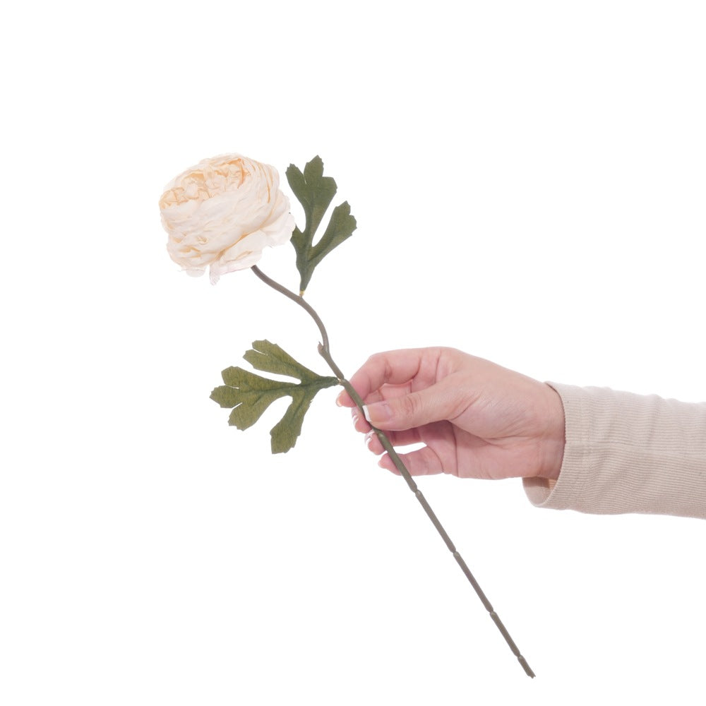 Realistischer Blumenstängel mit detaillierten Blütenblättern