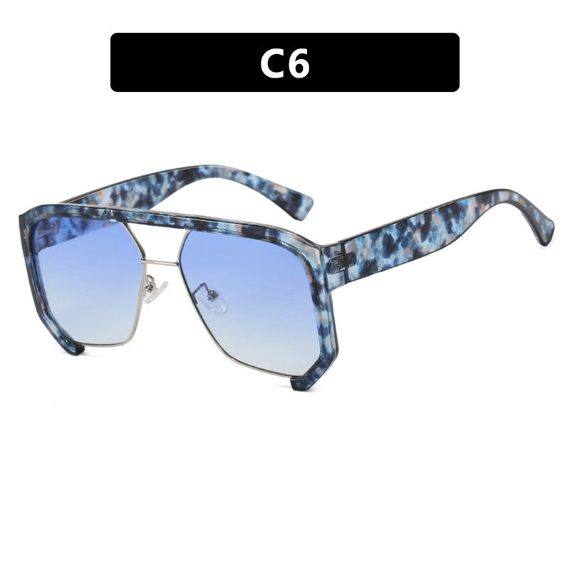 Damen modische Oversized-Sonnenbrille mit eleganter, facettierter Rahmenkonstruktion Brehn