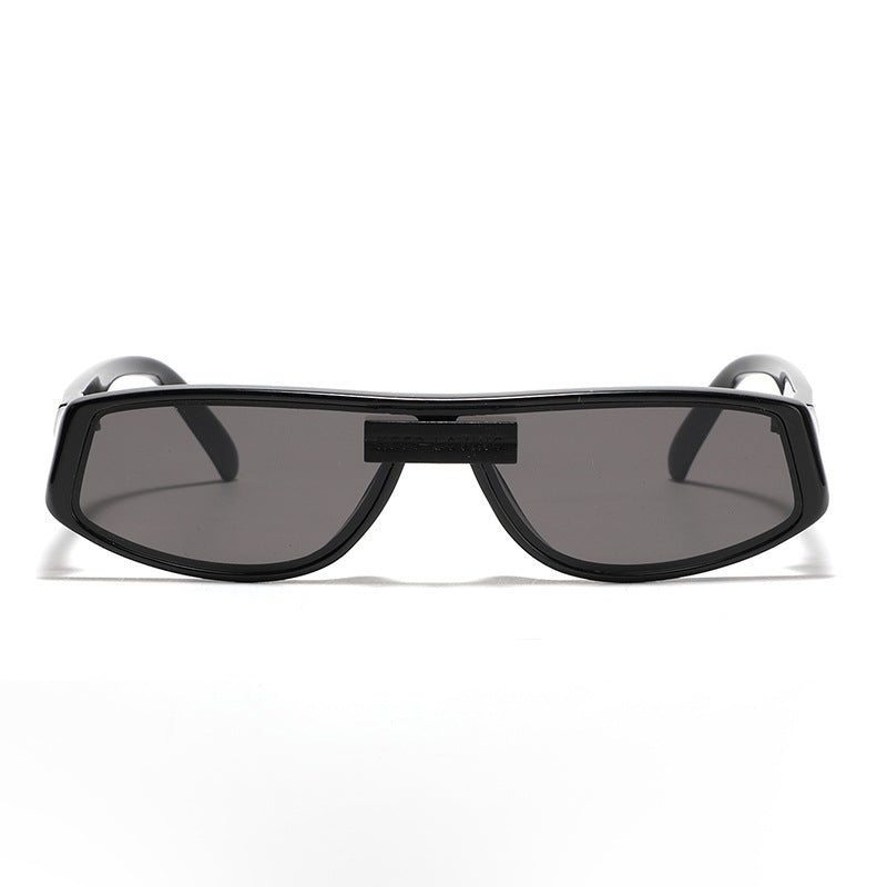 Damen futuristische Sonnenbrille im minimalistischen Design Brehn