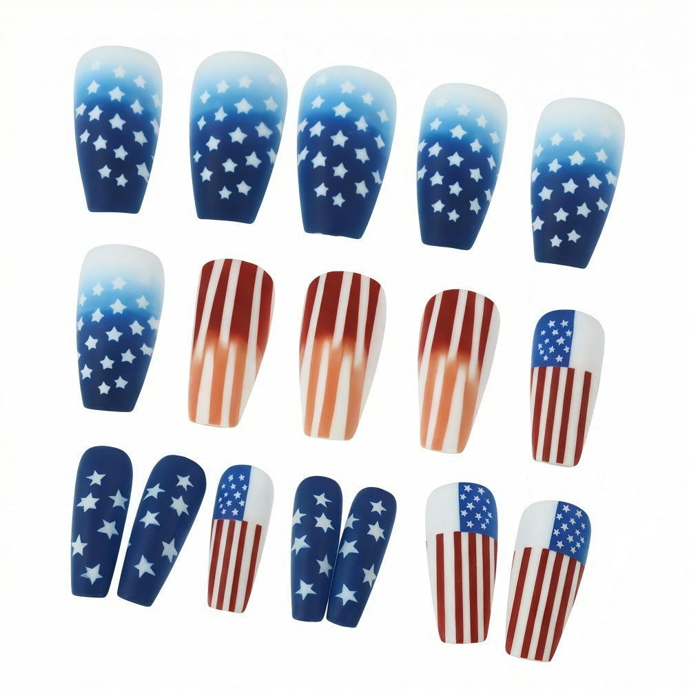 Kunstnägel im patriotischen Design Brehn